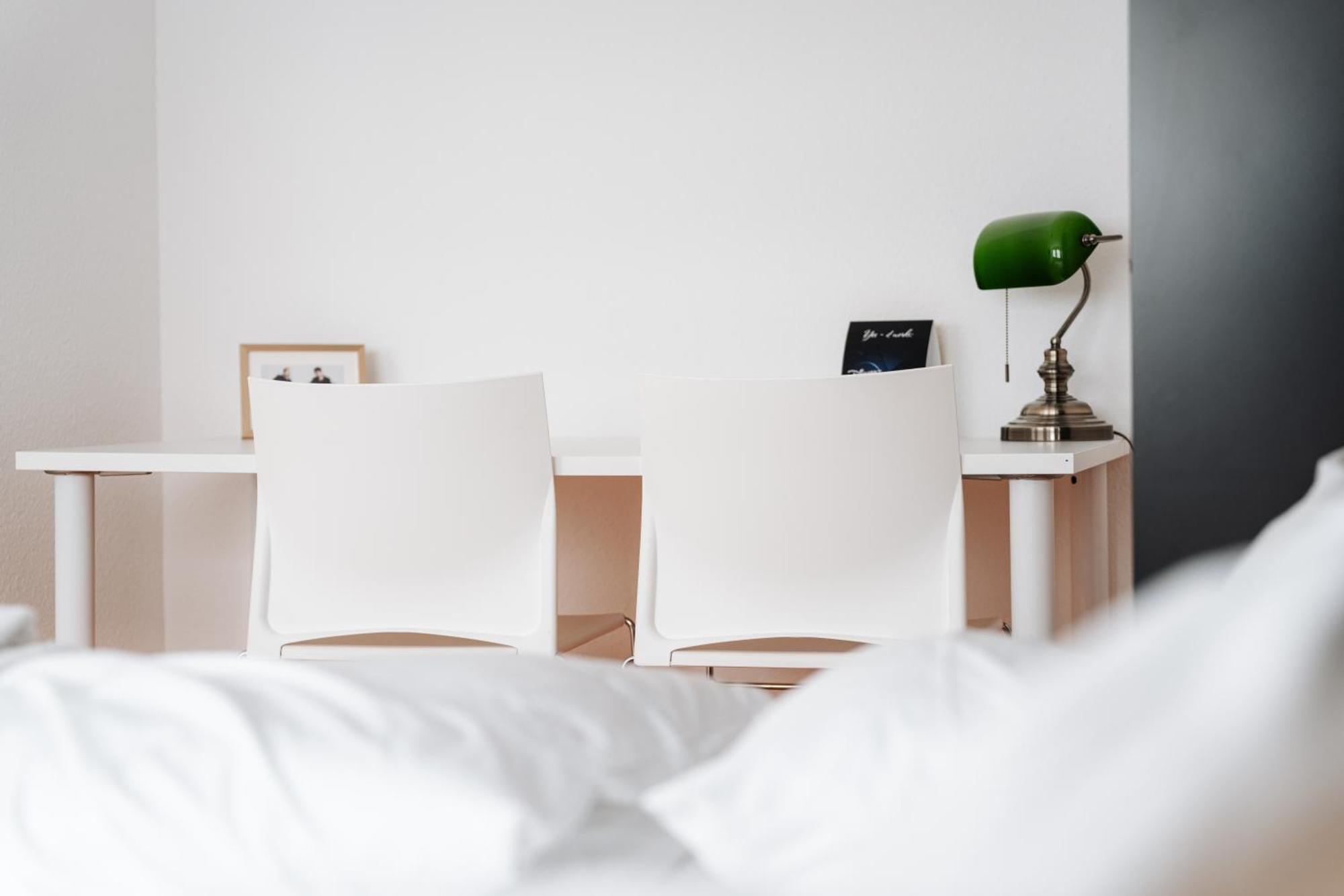 Hostel MHG Zewnętrze zdjęcie A modern air purifier